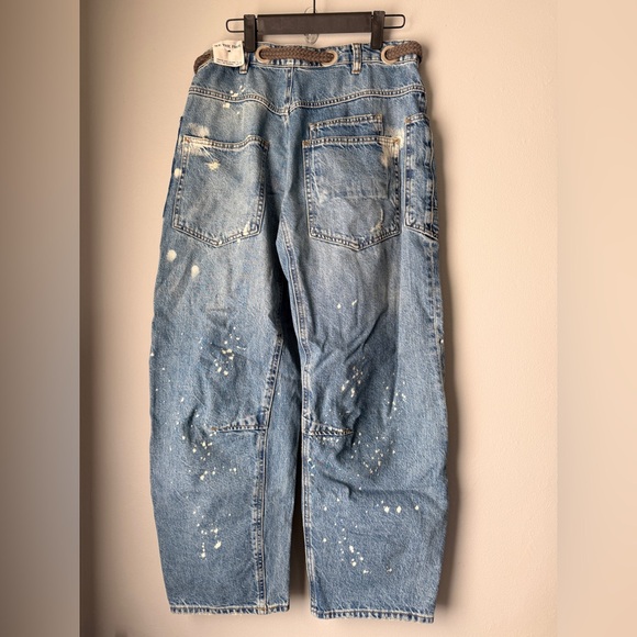 Free People Moxie Low Slung Pull on Barrel Jeans in paint splatter. Size 25 - Picture 4 of 7